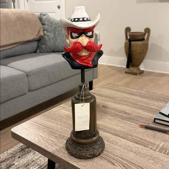 Texas Tech Red Raiders Lil Big Head Mascot statue - Picture 3 of 16